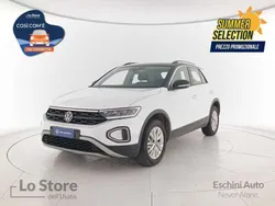 Pure white deep black perlato Usata 2022 VW T-Roc Life SUV | 20.900 € (Buon prezzo)