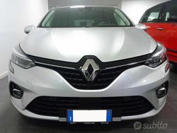 Argento Usata 2020 Renault Clio V Intens Tre volumi | 13.490 € (Cara)