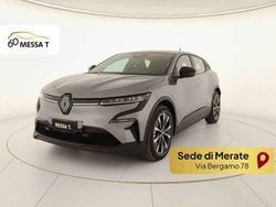 Grigio Nuova 2025 Renault Mégane Evolution Tre volumi | 31.950 € (Buon prezzo)