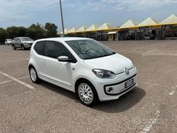 Bianco Usata 2012 VW up! Due volumi | 4000 € (Buon prezzo)