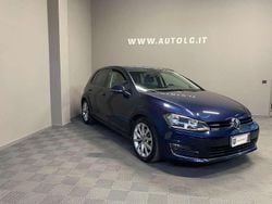 Blu/azzurro Usata 2014 VW Golf Highline Tre volumi | 10.900 € (Buon prezzo)