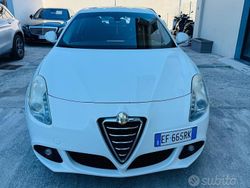 Bianco Usata 2011 Alfa Romeo Giulietta Exclusive Due volumi | 6800 € (Buon prezzo)