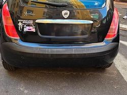 Usata 2005 Lancia Ypsilon Due volumi | 1500 €