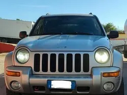 Usata 2003 Jeep Cherokee SUV | 4800 € (Buon prezzo)