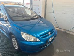 Blu Usata 2003 Peugeot 307 Station wagon | 1599 € (Buon prezzo)