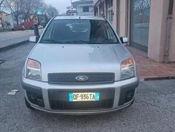 Grigio Usata 2007 Ford Fusion Station wagon | 1200 € (Ottimo prezzo)