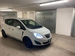 Bianco Usata 2010 Opel Meriva Cosmo Monovolume | 4500 € (Buon prezzo)