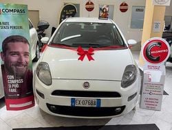 Bianco Usata 2014 Fiat Punto Lounge Tre volumi | 4690 € (Buon prezzo)