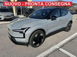 Vapour grey Nuova 2025 Volvo EX30 Plus SUV | 35.500 € (Cara)