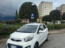 Bianco Usata 2016 Kia Picanto Due volumi | 5800 € (Buon prezzo)