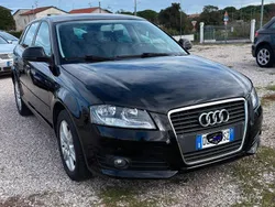 Nero Usata 2010 Audi A3 Attraction Tre volumi | 5000 € (Buon prezzo)