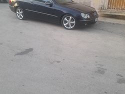 Blu Usata 2004 Mercedes CLK270 Coupé | 4500 €