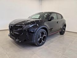 Verde Nuova 2025 Alfa Romeo Junior Edizione Speciale SUV | 27.800 € (Super prezzo)