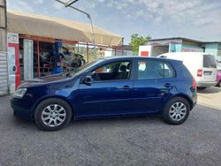 Usata 2006 VW Golf V Comfortline Tre volumi | 3000 € (Buon prezzo)