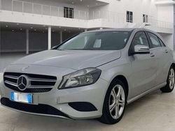 Argento Usata 2014 Mercedes A180 Tre volumi | 12.900 € (Buon prezzo)