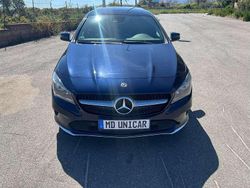 Blu/azzurro Usata 2018 Mercedes CLA200 Shooting Brake Station wagon | 18.500 € (Buon prezzo)