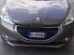 Bronzo Usata 2012 Peugeot 207 Tre volumi | 4500 € (Molto cara)