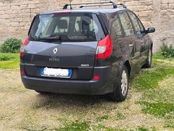 Usata 2008 Renault Scénic II Monovolume | 3500 €