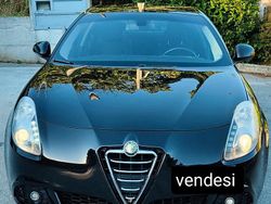 Nero Usata 2012 Alfa Romeo Giulietta Due volumi | 5599 € (Buon prezzo)