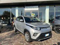 Argento Usata 2023 Mahindra KUV100 SUV | 12.900 €