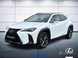 Black bianco fsport Usata 2023 Lexus UX 250h SUV | 30.500 € (Cara)
