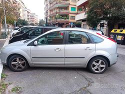 Grigio Usata 2007 Ford Focus Tre volumi | 1000 € (Super prezzo)