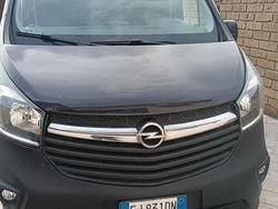 Nero Usata 2017 Opel Vivaro Monovolume | 17.500 € (Buon prezzo)