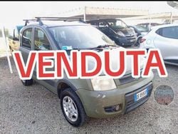 Verde Usata 2006 Fiat Panda 4x4 Climbing Due volumi | 4500 € (Ottimo prezzo)