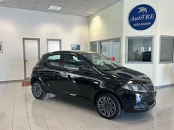 Nero Usata 2022 Lancia Ypsilon Gold Due volumi | 11.900 € (Buon prezzo)