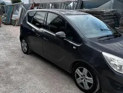 Usata 2012 Opel Meriva Monovolume | 2000 € (Super prezzo)