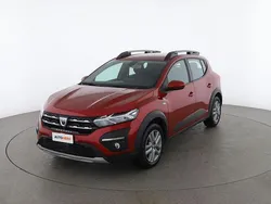 Rosso Usata 2021 Dacia Sandero Comfort Due volumi | 11.799 € (Buon prezzo)
