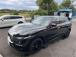 Usata 2022 Maserati Levante SUV | 57.000 € (Molto cara)