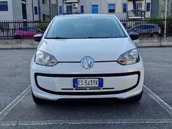 Usata 2013 VW up! Due volumi | 6500 € (Buon prezzo)
