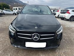 Nero Usata 2019 Mercedes B180 Executive Monovolume | 20.900 € (Molto cara)
