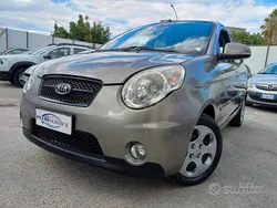 Usata 2011 Kia Picanto 2 Due volumi | 2490 € (Buon prezzo)