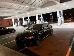 Blu/azzurro Usata 2017 Jaguar XF R-Sport Tre volumi | 20.000 € (Molto cara)