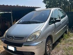 Grigio Usata 2006 Citroën Xsara Picasso Monovolume | 2100 € (Buon prezzo)