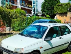 Bianco Usata 1992 Renault Clio Due volumi | 2000 €