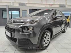 Gray Usata 2017 Citroën C3 PureTech Tre volumi | 8999 € (Cara)