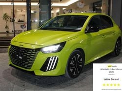 Verde Usata 2024 Peugeot 208 Allure Due volumi | 14.490 € (Buon prezzo)