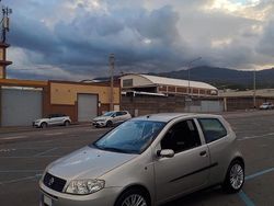 Grigio Usata 2003 Fiat Punto Due volumi | 4000 €