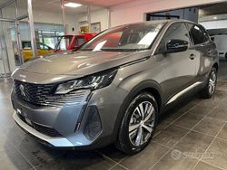 Grigio Usata 2024 Peugeot 3008 Allure Station wagon | 31.900 € (Molto cara)