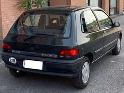 Usata 1992 Renault Clio Tre volumi | 1500 €