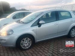 Grigio Usata 2014 Fiat Punto Evo Lounge Due volumi | 4500 € (Buon prezzo)