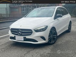 Bianco Usata 2019 Mercedes 180 Tre volumi | 21.800 €