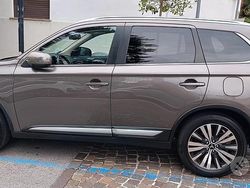 Usata 2021 Mitsubishi Outlander Instyle SUV | 22.000 € (Buon prezzo)