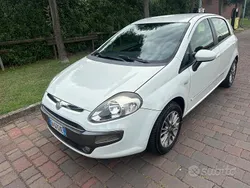 Bianco Usata 2010 Fiat Grande Punto Due volumi | 3600 € (Buon prezzo)
