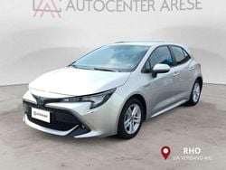 Argento metallizzato Usata 2020 Toyota Corolla Business Edition Tre volumi | 17.900 € (Buon prezzo)