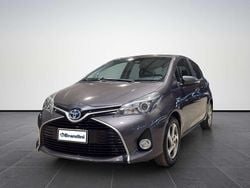 Grigio Usata 2016 Toyota Yaris Hybrid Style Tre volumi | 10.750 € (Buon prezzo)