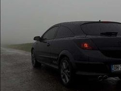 Usata 2007 Opel Astra GTC Cosmo Tre volumi | 3100 € (Buon prezzo)